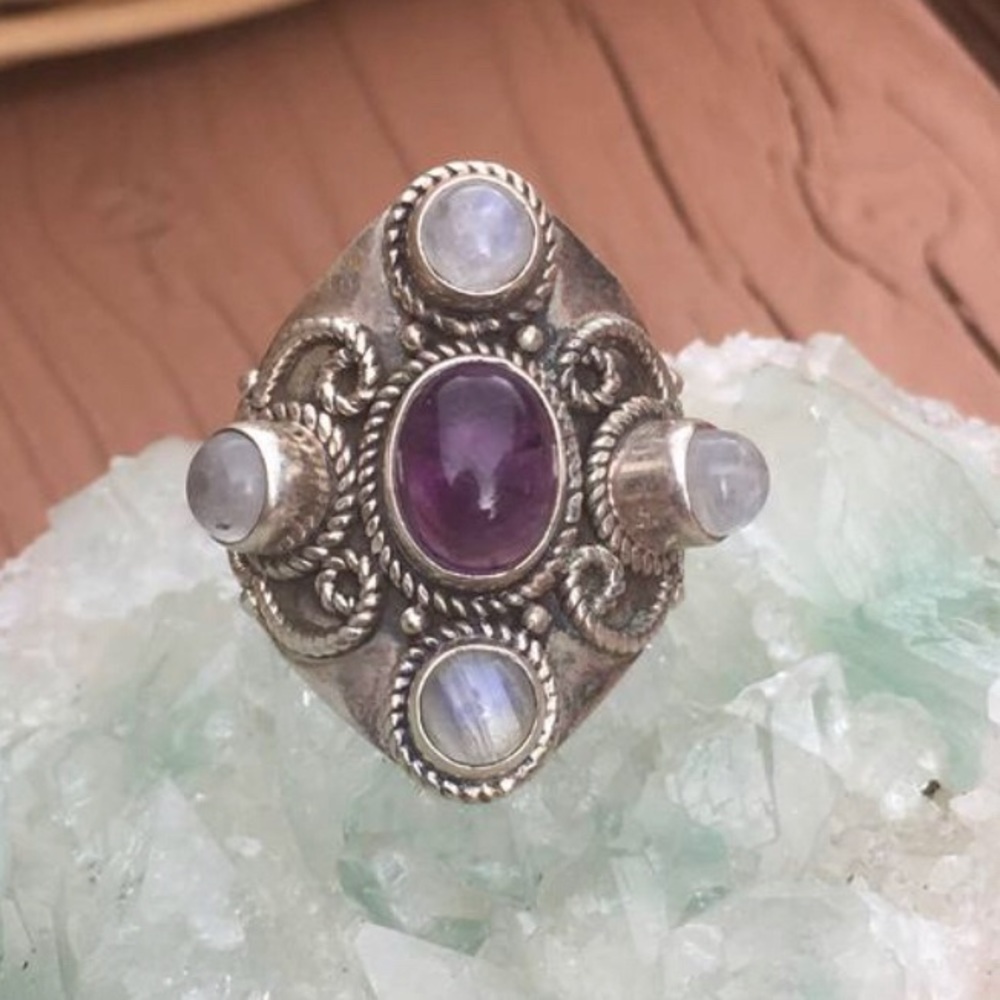 🔮🙌🏾 Handmade Amethyst and Moonstone Silver Ring